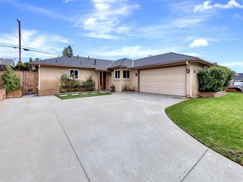 530  Palermo Way  , La Habra, CA