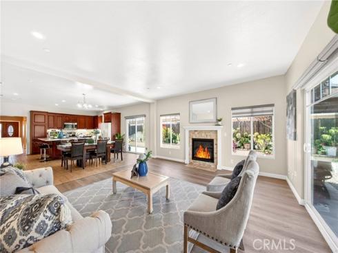 335 E Francis  , La Habra, CA