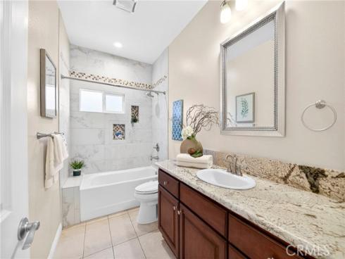 335 E Francis  , La Habra, CA