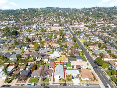 335 E Francis  , La Habra, CA