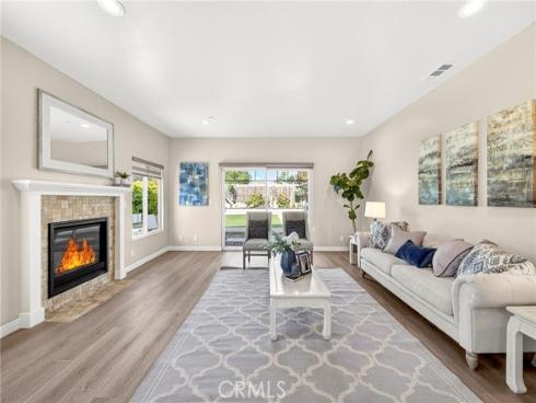 335 E Francis  , La Habra, CA