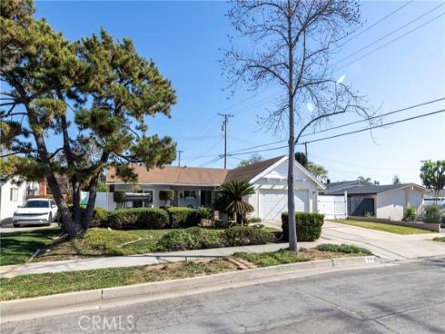 610 N Colfax  , La Habra, CA