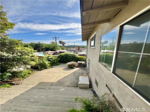 1110  Sturbridge  , La Habra, CA