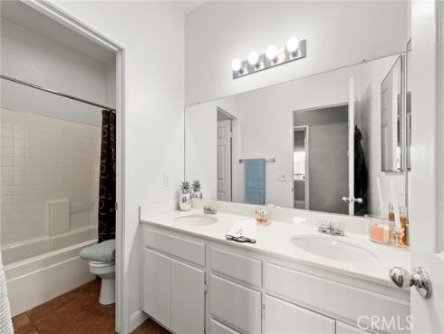 601 N Walnut , La Habra, CA