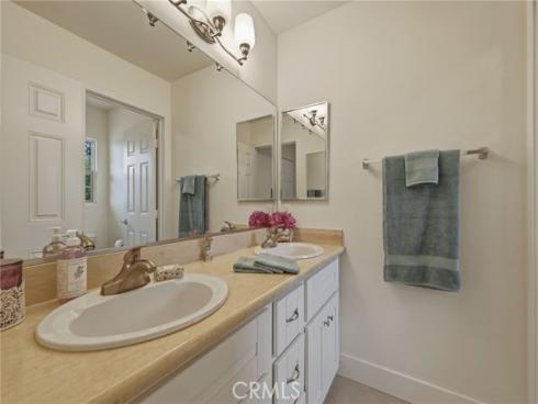 601 N Walnut , La Habra, CA