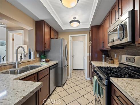 345 S Monte Vista  , La Habra, CA