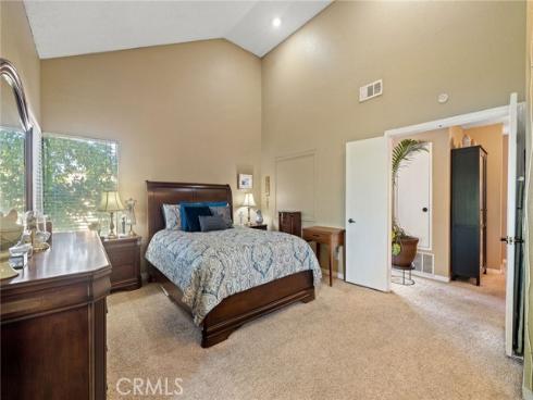 345 S Monte Vista  , La Habra, CA