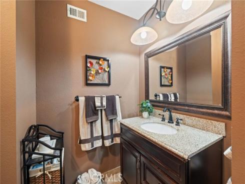 345 S Monte Vista  , La Habra, CA