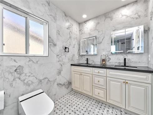 1541  Via Los Bonitos  , La Habra, CA