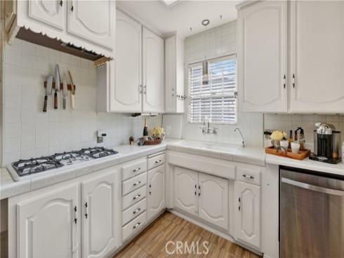 311 S Colfax  , La Habra, CA