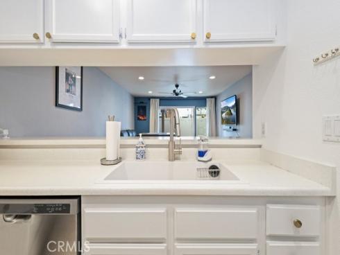 574  Stone Harbor  , La Habra, CA