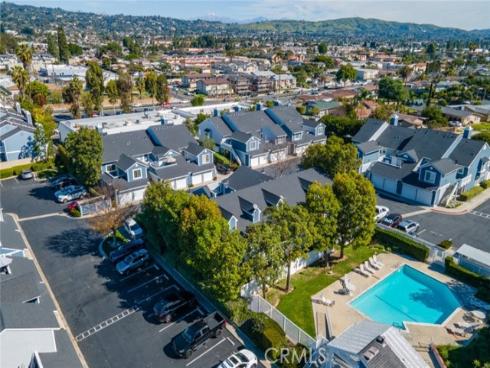 574  Stone Harbor  , La Habra, CA