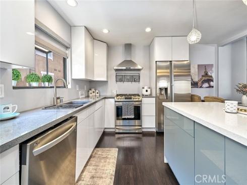 957 W Imperial  30 , La Habra, CA