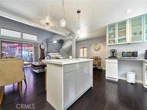 957 W Imperial  30 , La Habra, CA