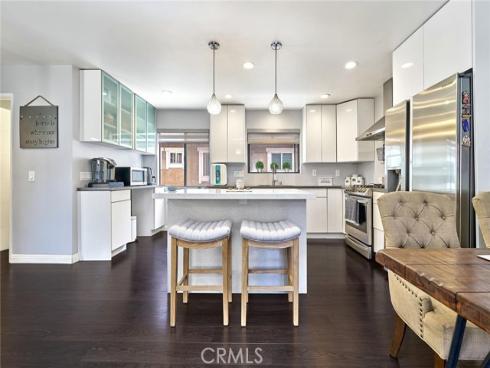 957 W Imperial  30 , La Habra, CA