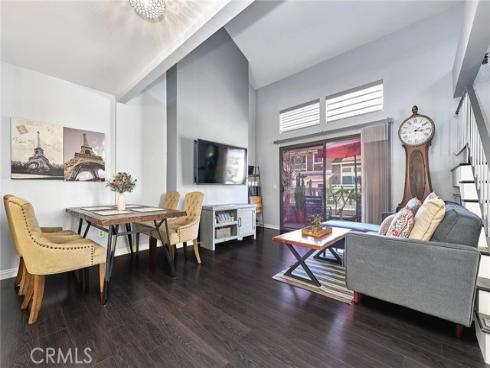 957 W Imperial  30 , La Habra, CA