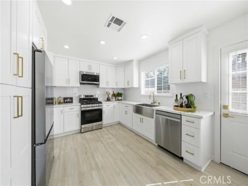 305 N College   Drive, La Habra, CA