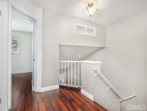 124 S Valencia  , La Habra, CA