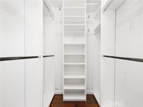 124 S Valencia  , La Habra, CA