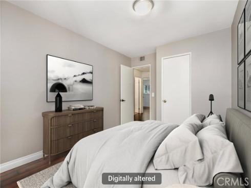 124 S Valencia  , La Habra, CA