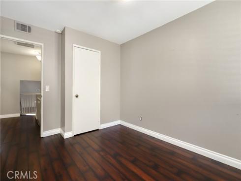 124 S Valencia  , La Habra, CA