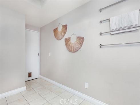 124 S Valencia  , La Habra, CA