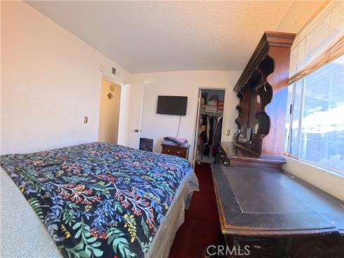 341  Acacia  , La Habra, CA