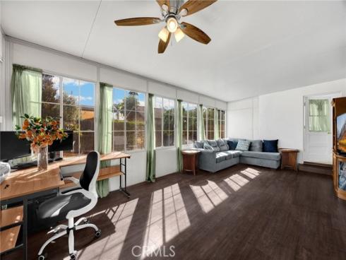 304 S Colfax  , La Habra, CA