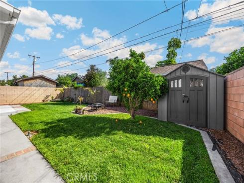 304 S Colfax  , La Habra, CA