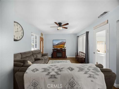 304 S Colfax  , La Habra, CA