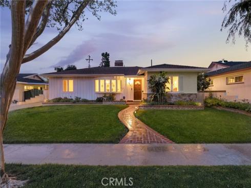 2511 Gregory Lane