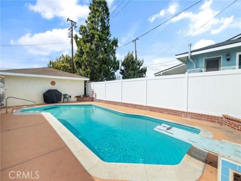 2511  Gregory   Lane, La Habra, CA