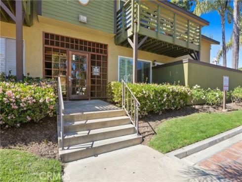1440 W. Lambert 233