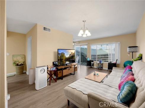 1410 W. Lambert 202