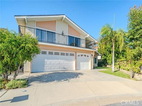 1520  Via Los Coyotes  , La Habra, CA