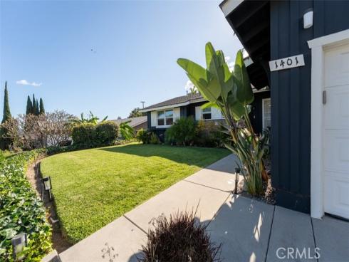 1401  Sierra Vista  , La Habra, CA