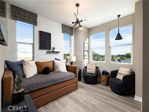 324 E Whittier   Boulevard, La Habra, CA