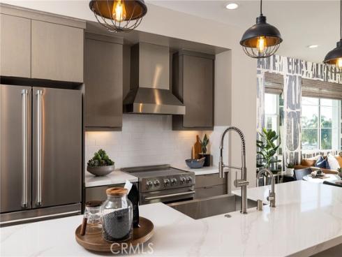 324 E Whittier   Boulevard, La Habra, CA