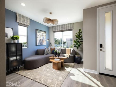 326 E William   Way, La Habra, CA