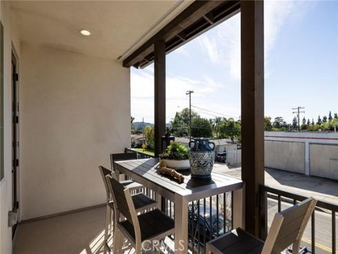 318 E William   Way, La Habra, CA
