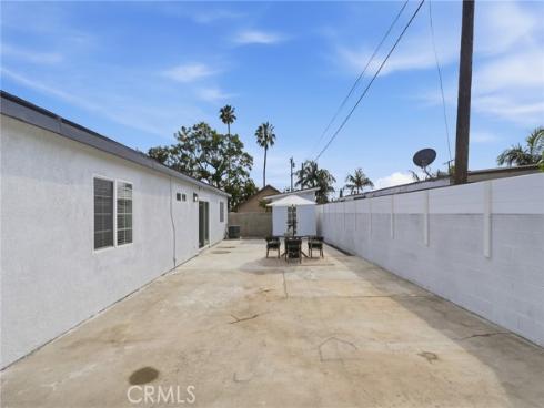 305 N College   Drive, La Habra, CA