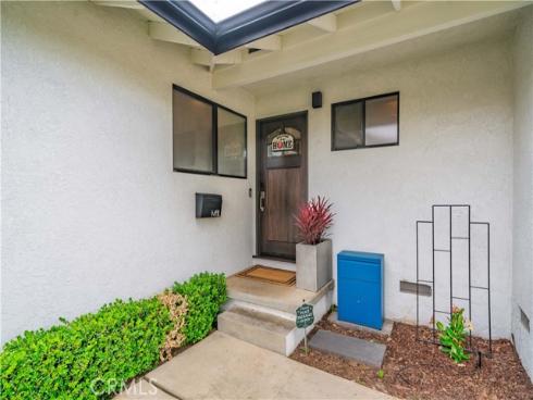 1740 E Francis  , La Habra, CA