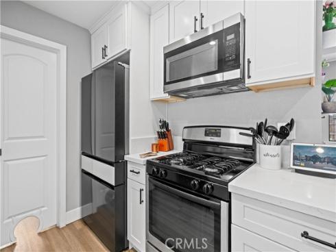 1740 E Francis  , La Habra, CA
