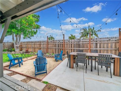 1740 E Francis  , La Habra, CA