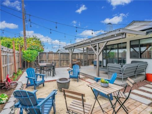 1740 E Francis  , La Habra, CA