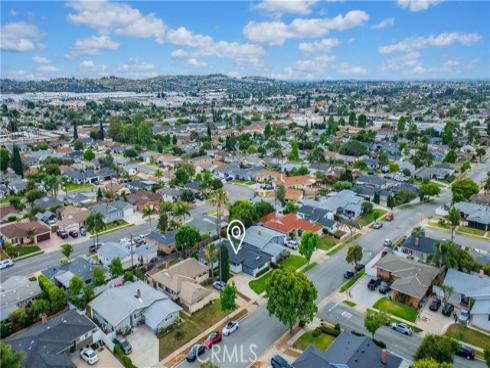 1740 E Francis  , La Habra, CA