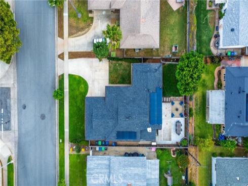 1740 E Francis  , La Habra, CA