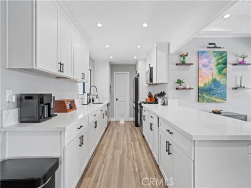 1740 E Francis  , La Habra, CA