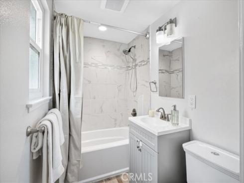 1241  Viviwood  , La Habra, CA