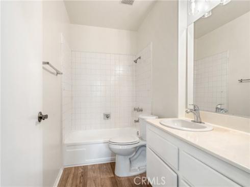 1074 E La Habra , La Habra, CA